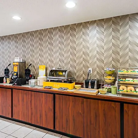 Quality Inn 